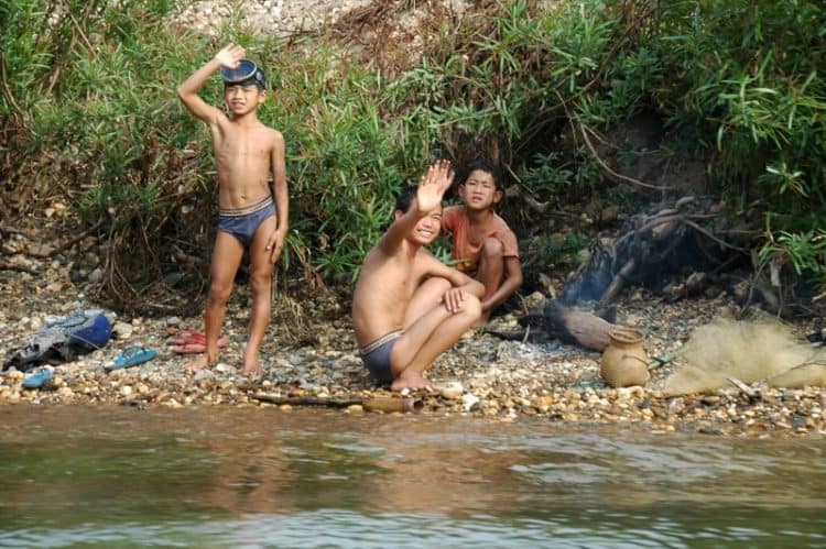 Laos Travel, Boat Trip to Nong Khiaw