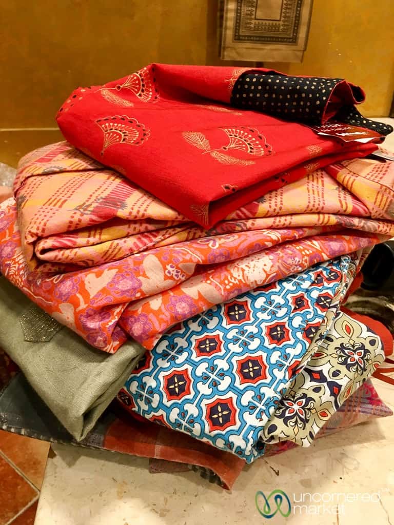 Northern India Travel Guide, Shopping in Delhi