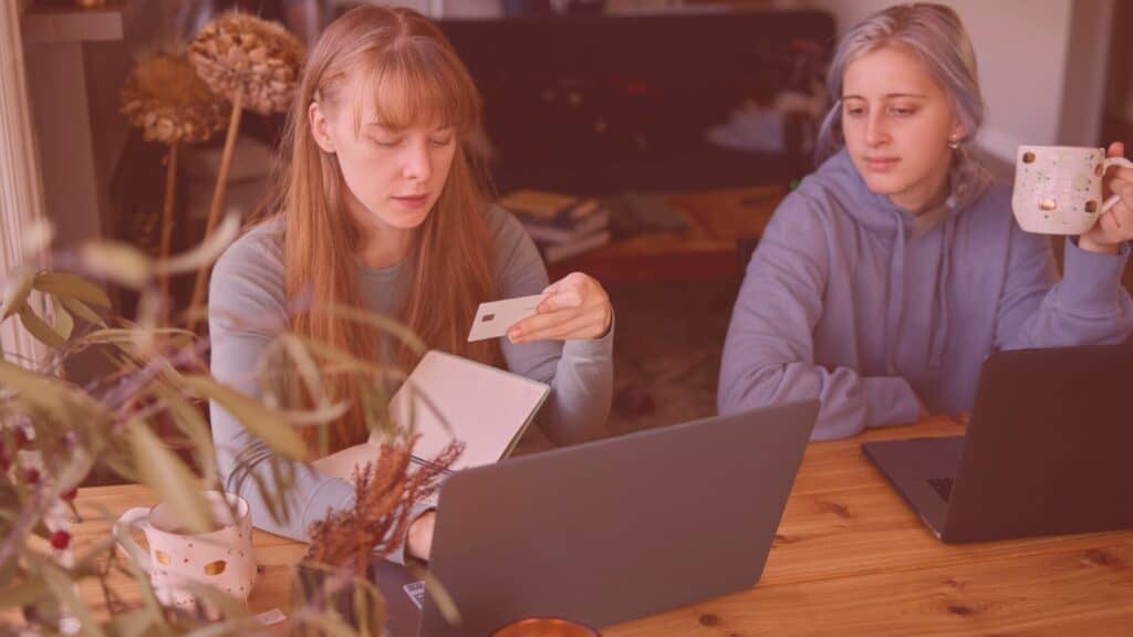 Leveraging seasional discounts as CBD Merchant.png