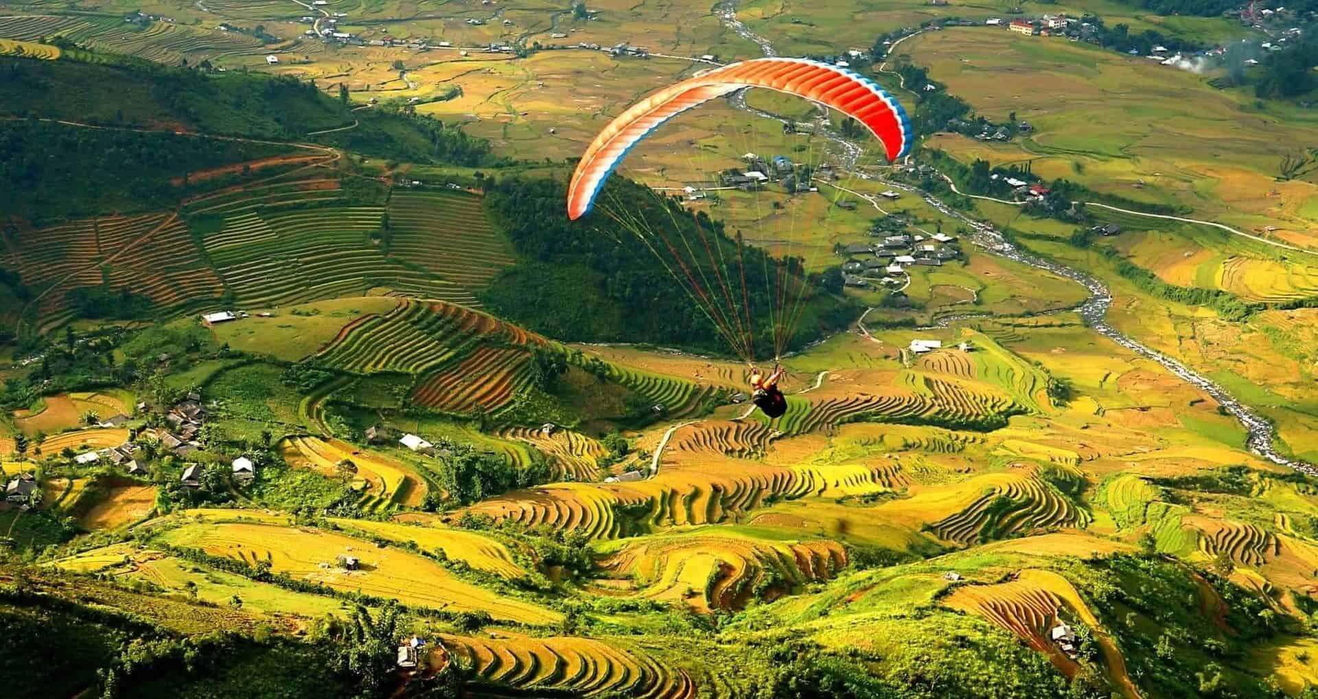 Halong-bay-sundeck-viettrendtour.