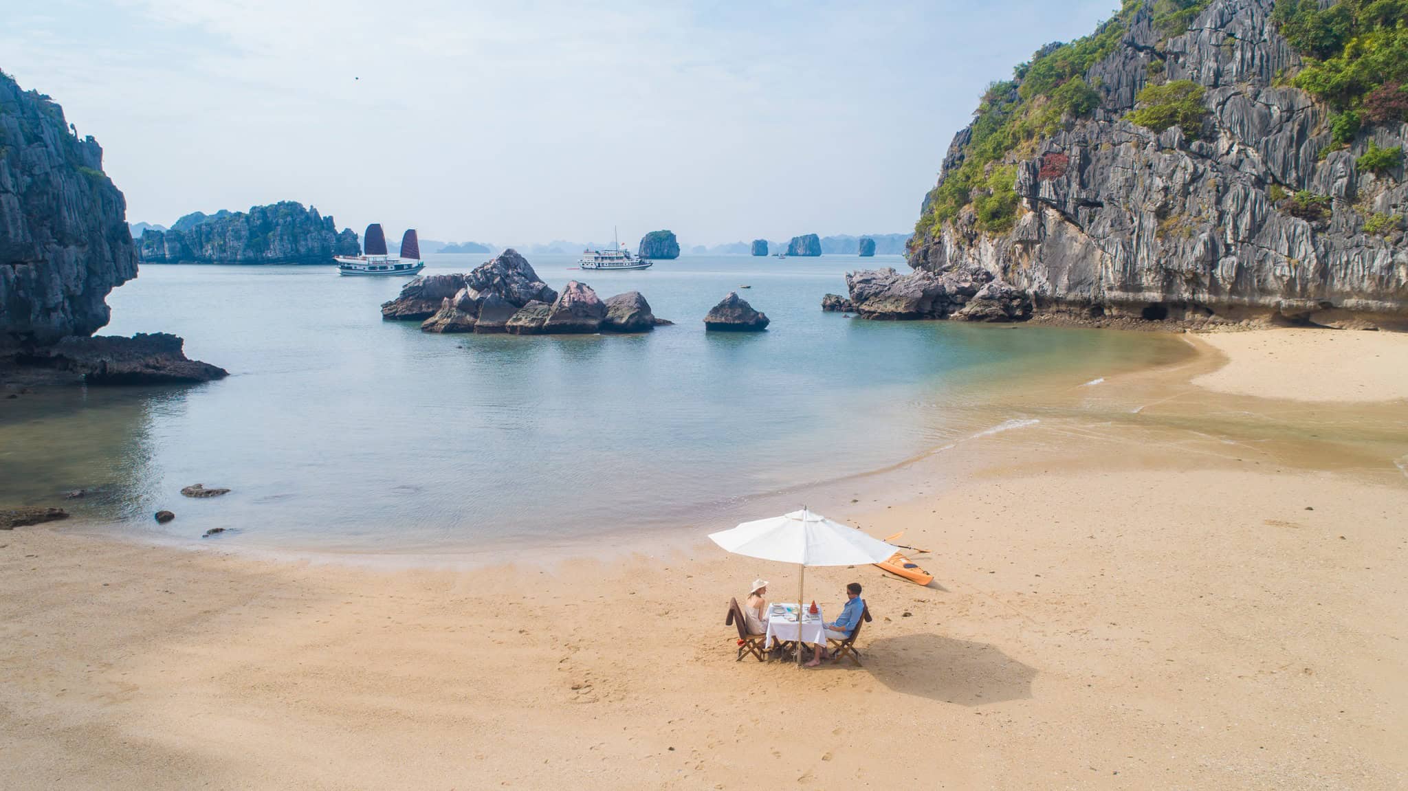 bai-tu-long-bay-private-beach-picnic-secluded-cove-viettrendtour