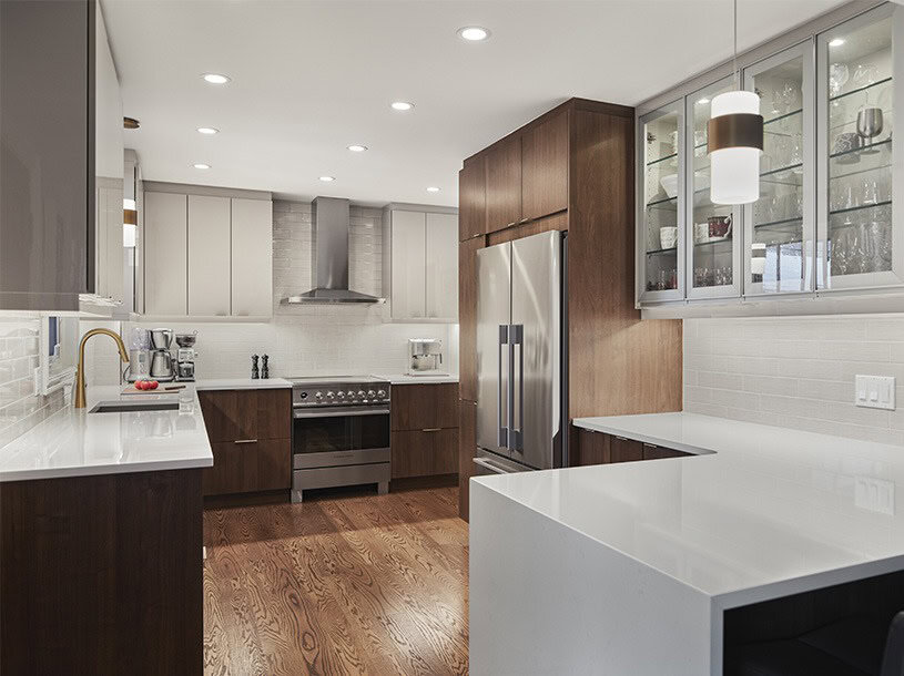 Two-tone kitchen