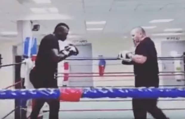Vidéo : Boy Niang s’entraîne à la Boxe pour préparer son combat contre Lac 2 - wiwsport