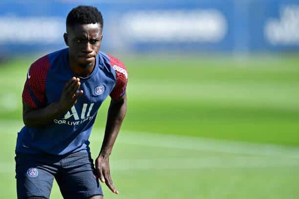 PARIS, FRANCE - AUGUST 04: Idrissa Gueye warms up during a Paris Saint-Germain training session at Ooredoo Center on August 04, 2020 in Paris, France. (Photo by Aurelien Meunier - PSG/PSG via Getty Images)