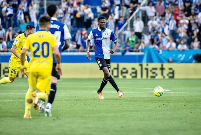 Mercato : Mamadou Loum Ndiaye très proche d'un club de D2 d'Angleterre - wiwsport