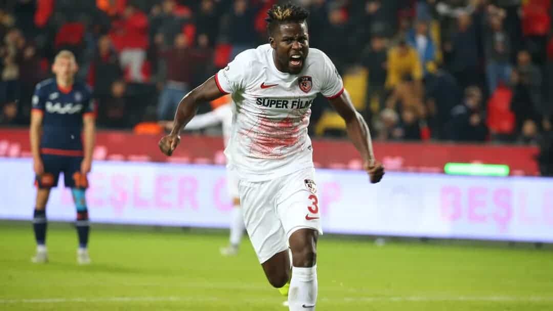Gaziantep : Plusieurs clubs turcs, dont Galatasaray, veulent "sauver" la saison de Papy Djilobodji - wiwsport