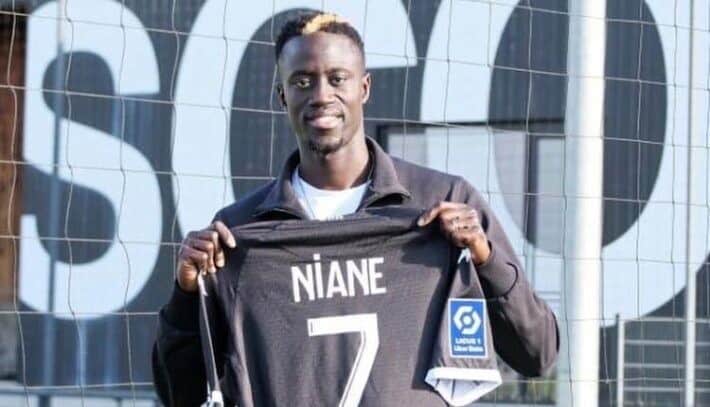 Mercato : Ibrahima Niane avec Angers SCO jusqu'en juin 2025 - wiwsport