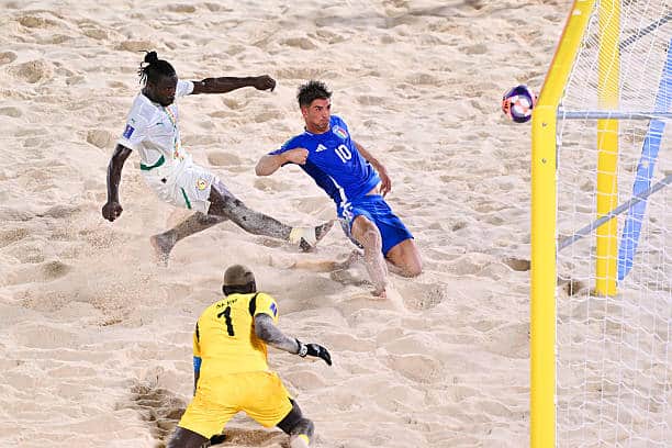 Mondial Beach Soccer 2026 : Le Sénégal se paye l'Italie (4-3) et se qualifie en demi-finales - wiwsport