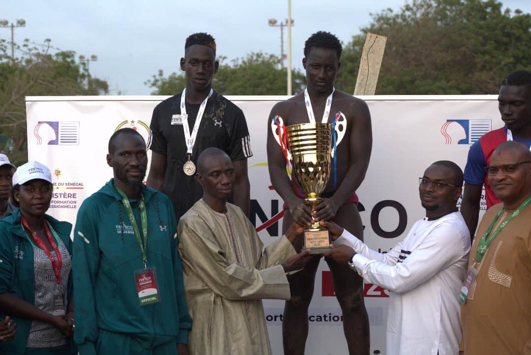 FENSCO 2025 - Lutte : L’équipe de Fatick championne dans deux catégories, Kaolack remporte l’or dans la catégorie des 55 kg ! - wiwsport