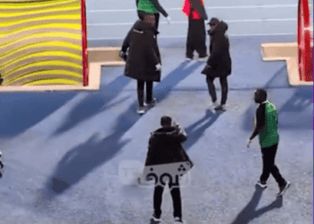 Coupe CAF : Un nouvel incident de vol de serviettes au Maroc pendant un match (vidéo) - wiwsport