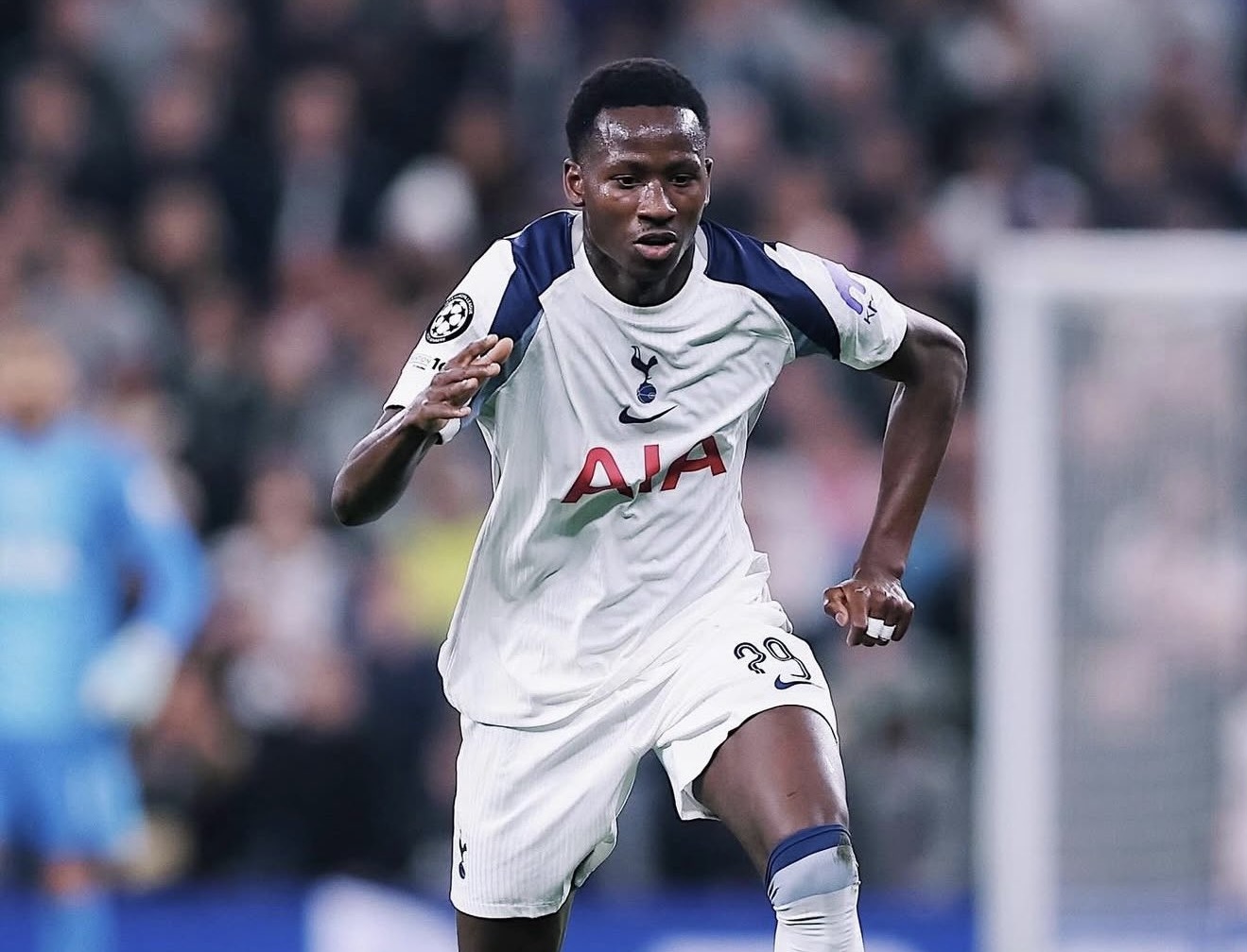 Premier League : Pape Matar Sarr titulaire face à Manchester United ! - wiwsport