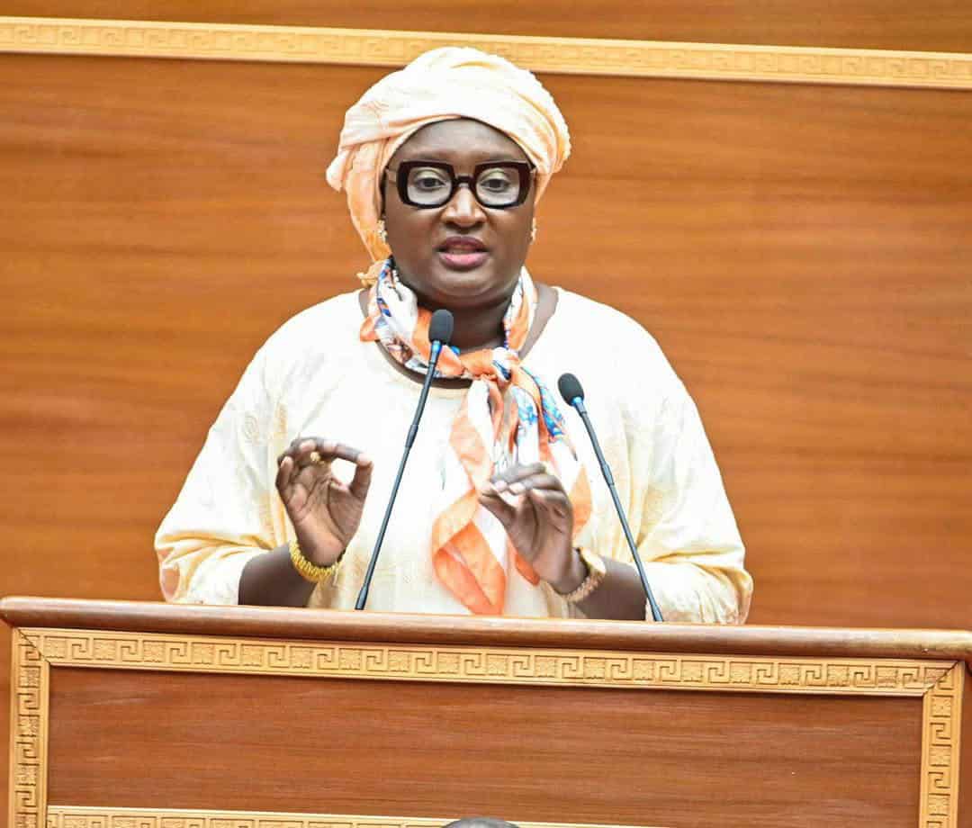 Code du sport : Khady Diene Gaye présente le projet de loi à l’Assemblée nationale qui l’adopte à l’unanimité ! - wiwsport