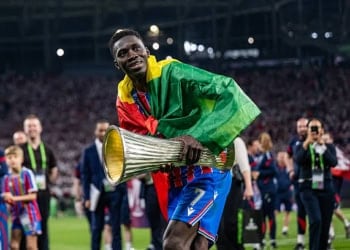 Crystal Palace : Ismaïla Sarr élu meilleur joueur de la saison en Ligue Conférence - wiwsport