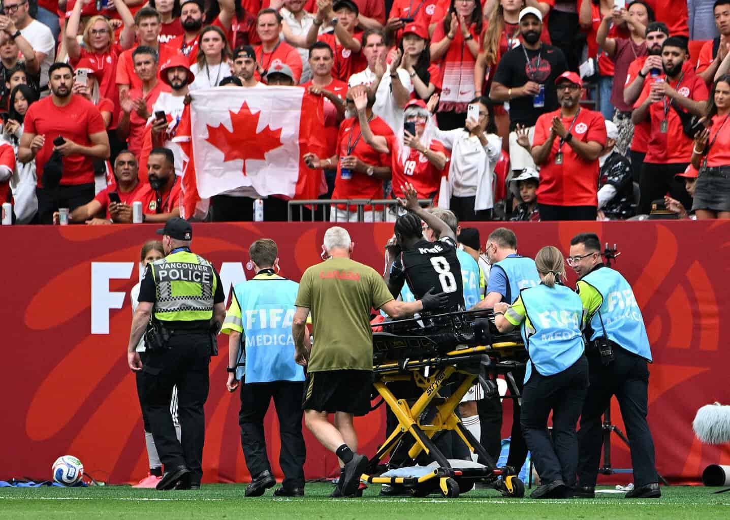 Mondial 2026 : L'horrible blessure du milieu canadien Ismael Koné contre le Qatar - wiwsport