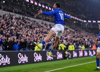 Christopher Beesley (Journaliste anglais) : « Quoi qu'il arrive à l'avenir, Iliman Ndiaye s'est déjà écrit un chapitre unique dans les livres d'histoire d'Everton mais il risque de ternir sa réputation s’il court après l’argent » - wiwsport