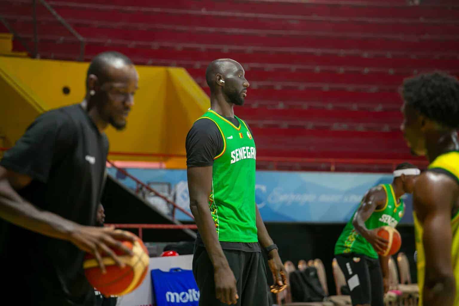 Basket : Tacko Fall signe enfin ses débuts avec le Sénégal, mais sort blessé - wiwsport