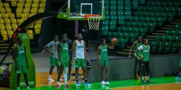 Éliminatoires Mondial 2027 : Le Sénégal mené par l’Égypte à la mi-temps (43-34) - wiwsport