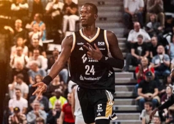 Mbaye Ndiaye quitte finalement l’ASVEL et rejoint l’Olympiakos - wiwsport