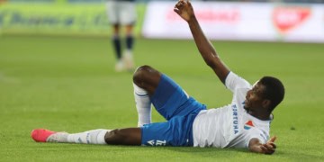Des images terribles : L'attaquant sénégalais Abdallah Gning victime d'une grave blessure avec le FC Baník Ostrava - wiwsport