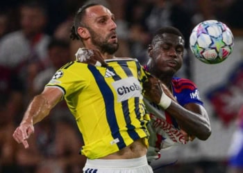 Foot : Pas de Ligue des Champions pour Moussa Niakhaté et l'OL, battus par le Fenerbahçe - wiwsport