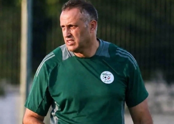 Football : Brahim Hemdani succède à Vladimir Petkovic sur le banc des Fennecs d’Algérie ! - wiwsport