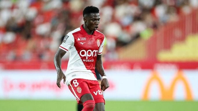 Mercato : Chelsea formule une offre de 45 M€ pour Lamine Camara - wiwsport