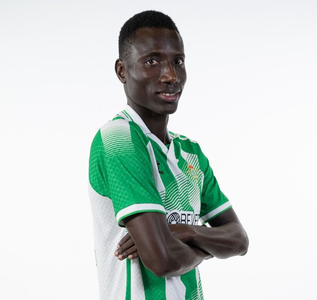Mercato : Le Real Betis signe Khalifa Diouf, jeune défenseur sénégalais d'Oslo FA - wiwsport