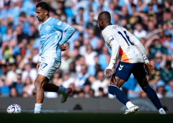 Premier League : Manchester City s'impose difficilement contre Coventry pour les débuts d'Iliman Ndiaye - wiwsport