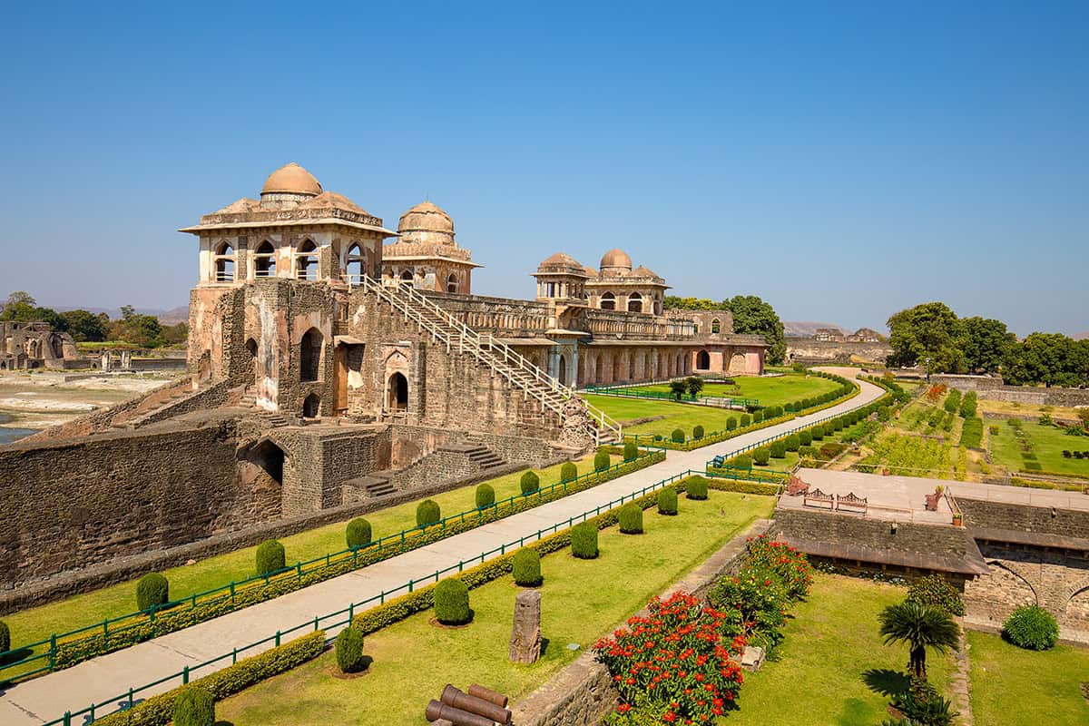 india tour jahaz mahal