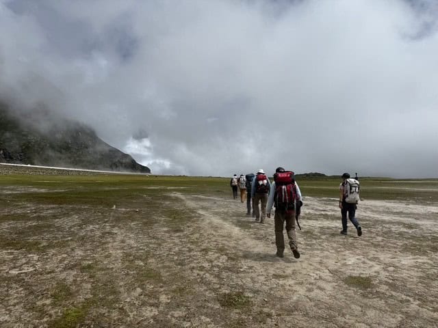 manaslu team enjoys great weather!