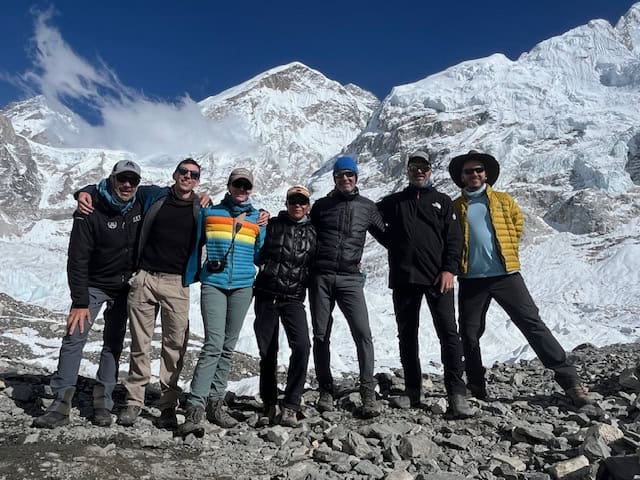 hashbrown 2 eggs reaches everest base camp!