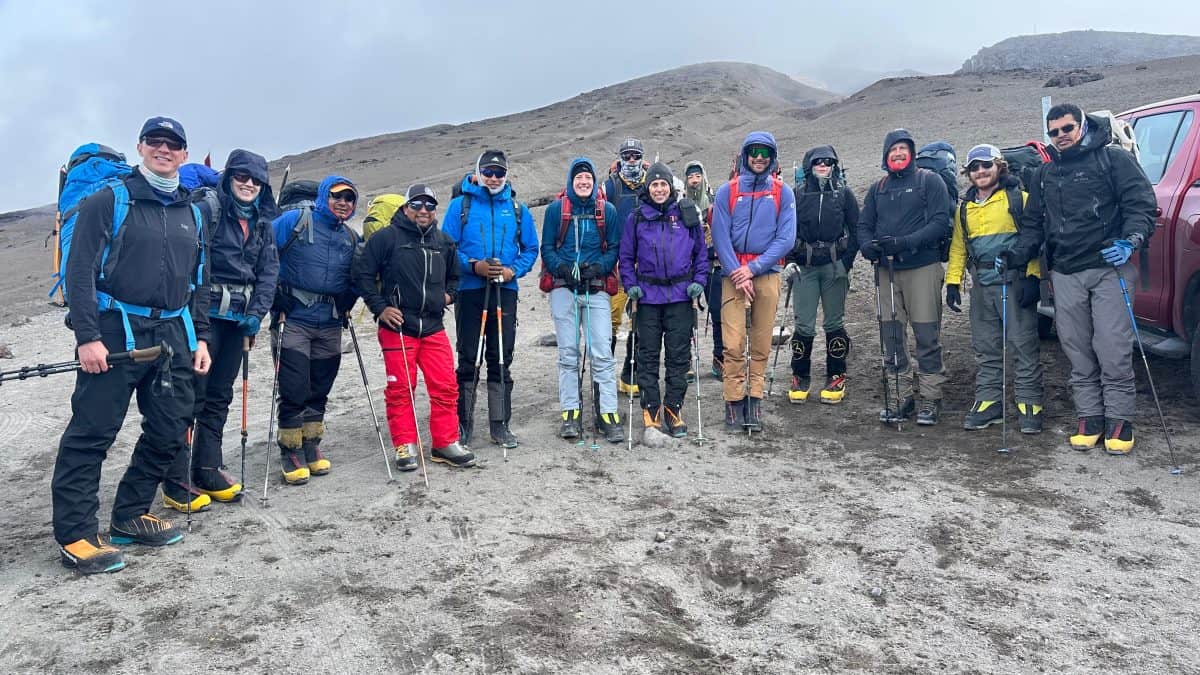 team summits cotopaxi