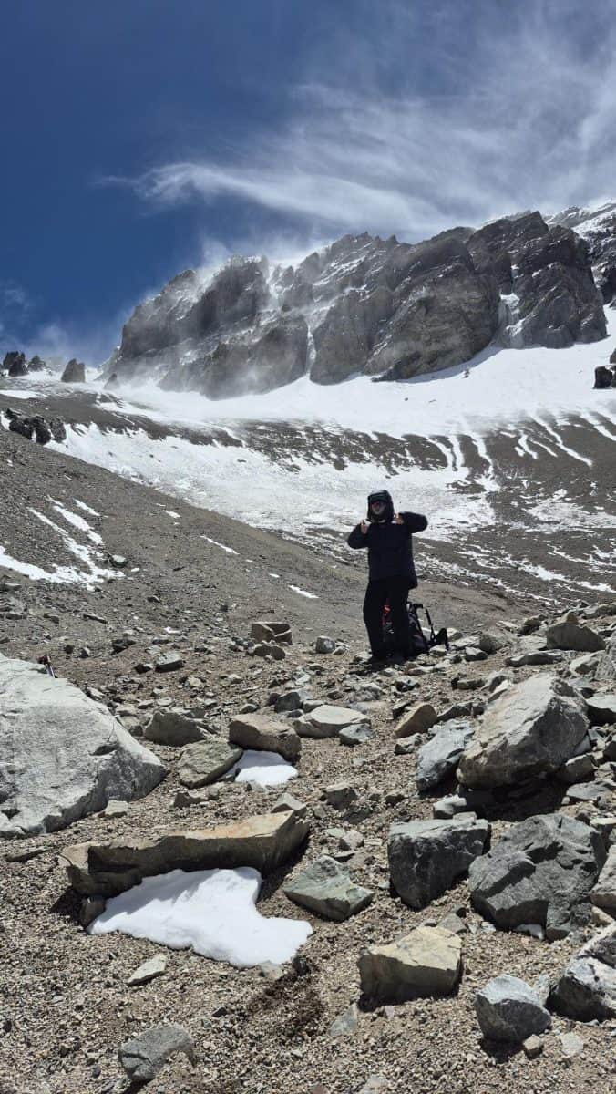 los condores climbs to camp 1