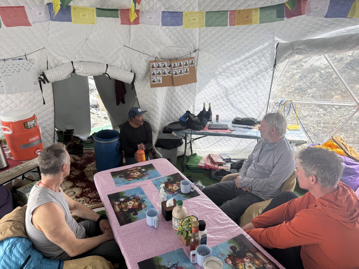 everest team is getting ready for the summit push