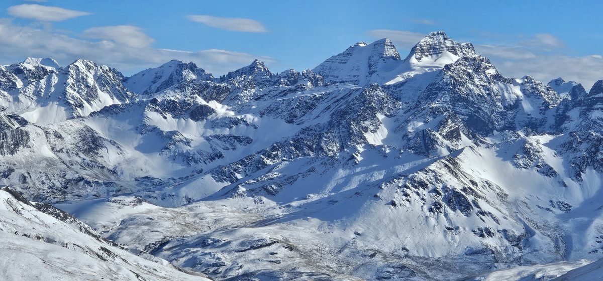 the blockade runners move to huayna potosi base camp