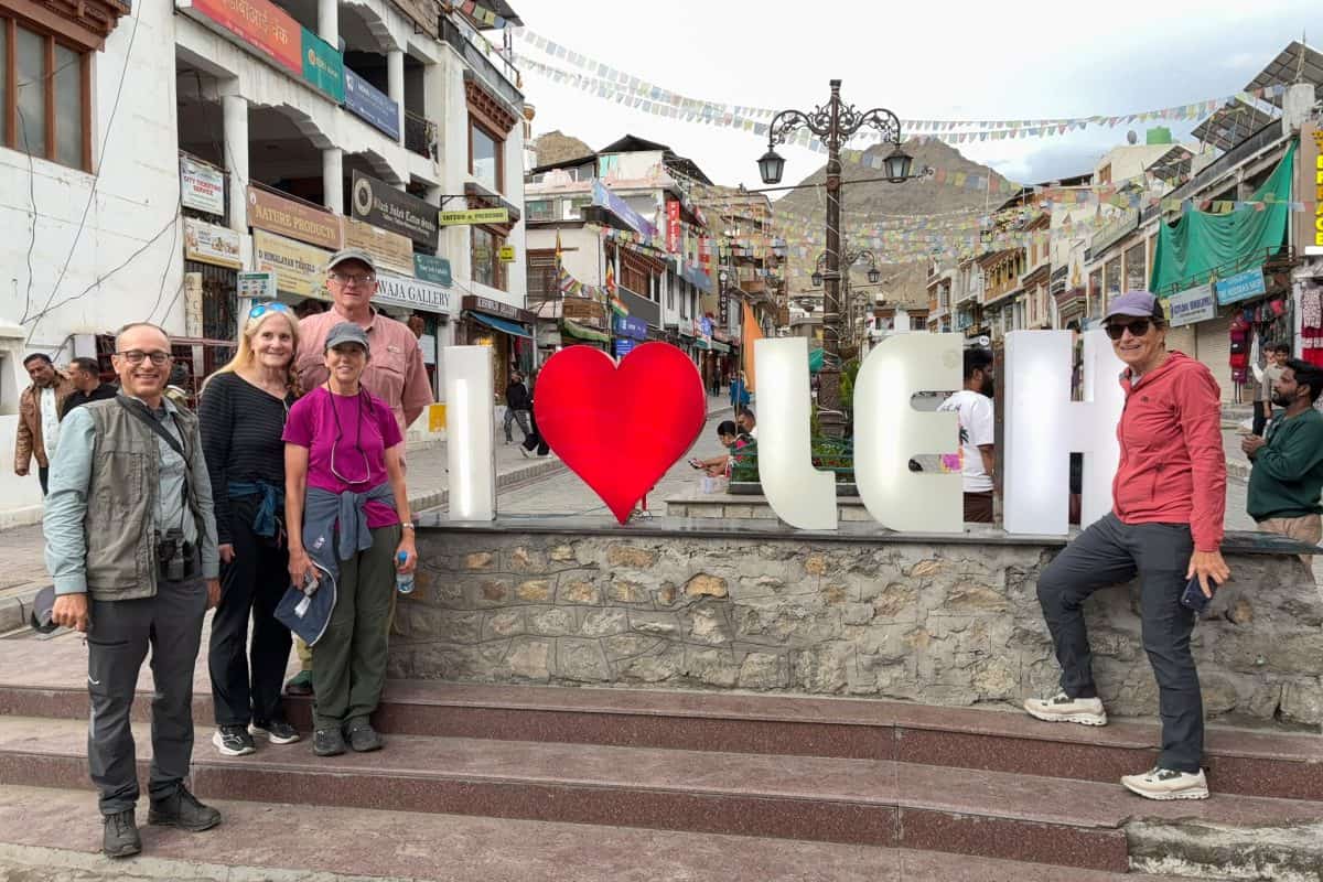 team arrives in leh
