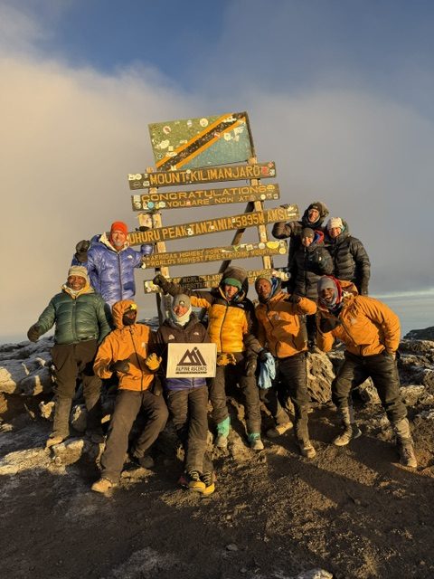 machame team summits kilimanjaro!