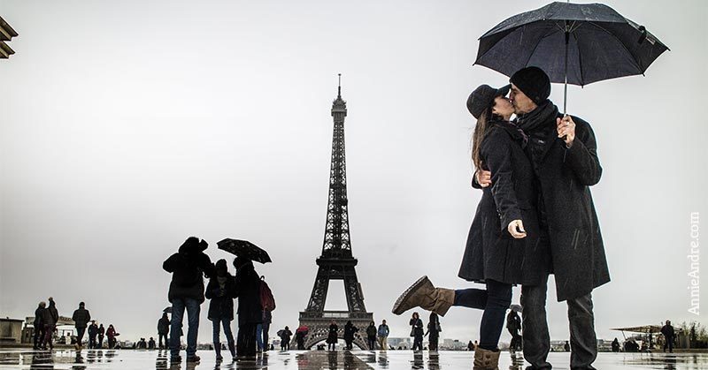 schedule a couples photo-shoot around paris: