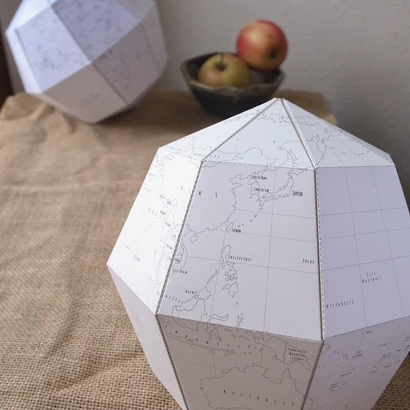 FREE: Printable Paper World Globe