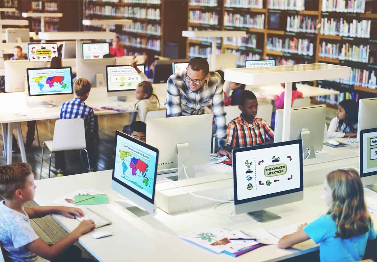 kids-using-computer