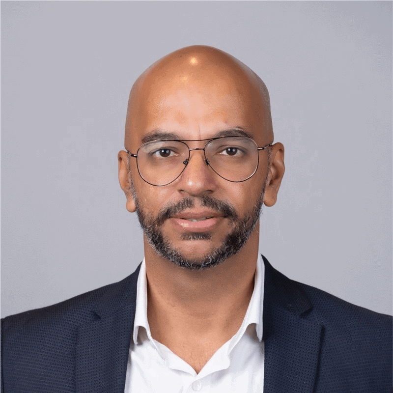 Vivek Iyer Headshot