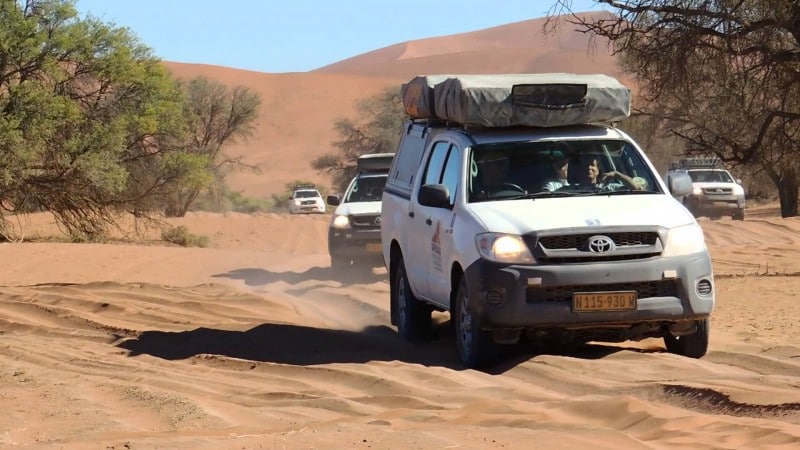 4x4 in Namibian sand