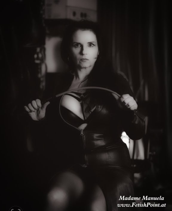 Madame Manuela | Domina Wien | FetishPoint Magazine