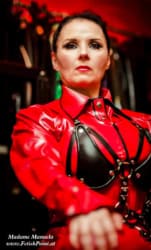 Madame Manuela | Domina Wien | FetishPoint Magazine