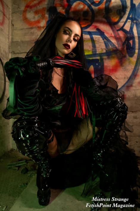 Mistress Strange | Domina Wien | FetishPoint Magazine