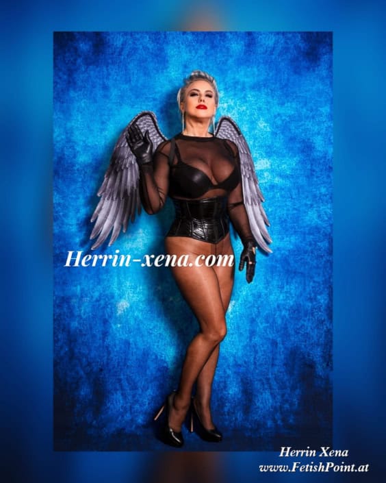 Herrin Xena | Domina | FetishPoint Magazine