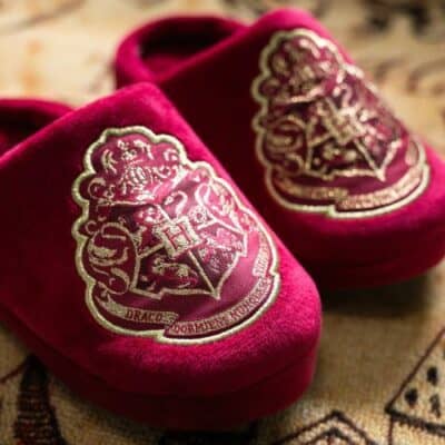 Harry Potter Gold Hogwarts Kids Slippers - size 10-11