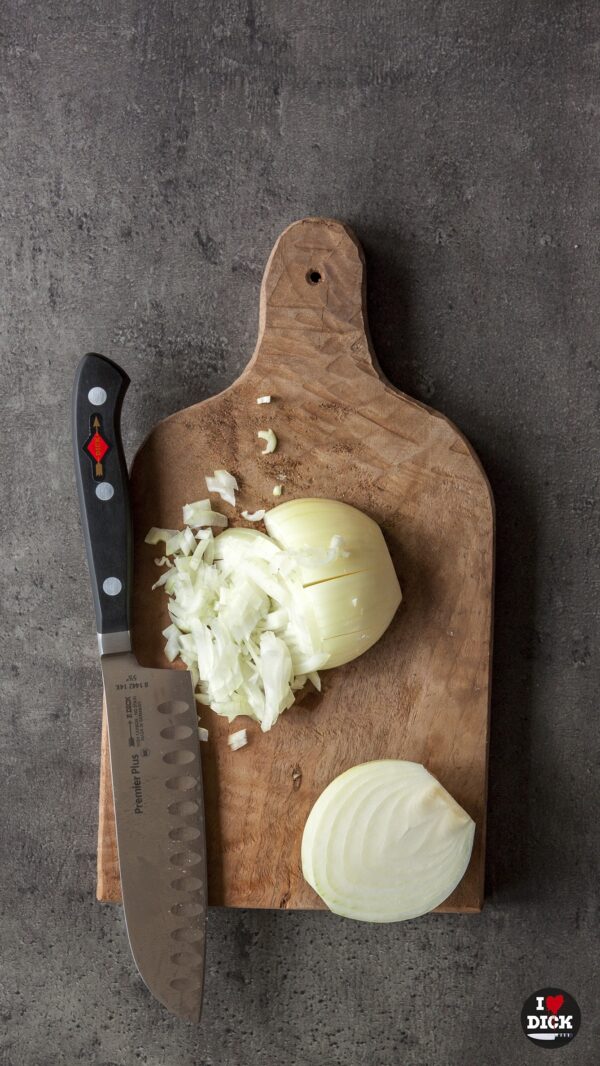 Santoku Premier Plus kovaný so špeciálnym výbrusom v dĺžke 14 cm – Obrázok 2