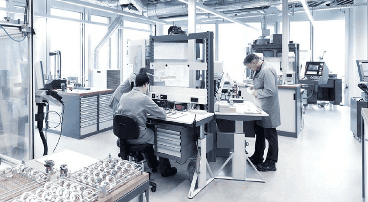 IWC CASEMAKING
