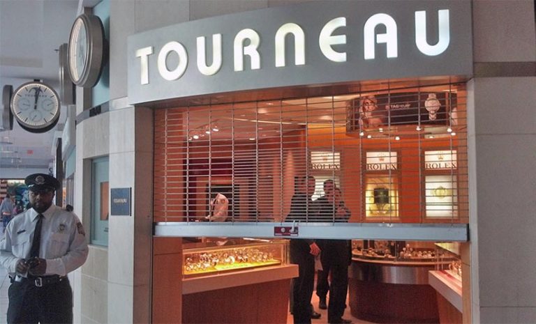Thieves Make Off With $609,000 in Rolex Watches in Pentagon Mall Robbery